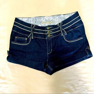 Boom boom jeans shorts in a size 13.